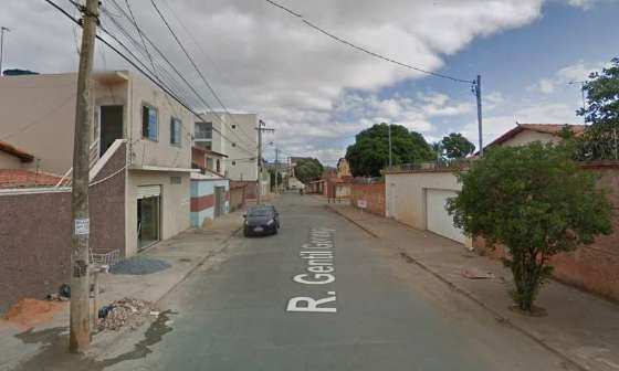 Homem jogava fezes em casa de vizinha na Rua Santo Amaro, no Bairro São Judas, em Montes Claros.