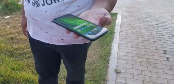 Vítima de assalto recupera celular após localizar aparelho em site de vendas e armar emboscada para receptador em Fortaleza. 