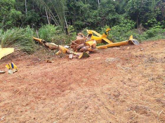Avião caiu em uma propriedade rural na manhã desta quarta-feira (27)