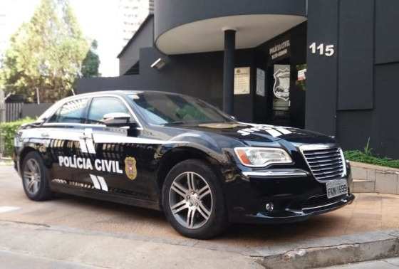 Carro é avaliado em R$ 200 mil e estava a serviço da Polícia