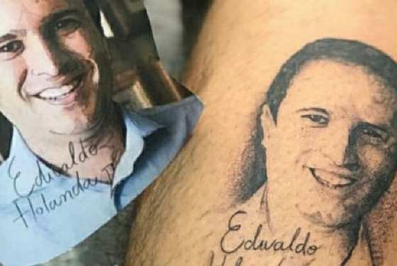 O orgulho e felicidade diante de obras de reparo da cidade.