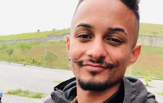 Rapper MC Mineiro comete suicídio ao vivo em live no Instagram