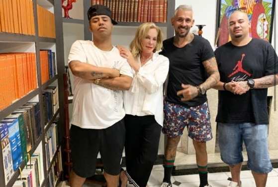 DJ Polyvox e sua advogada Regina Manssur.