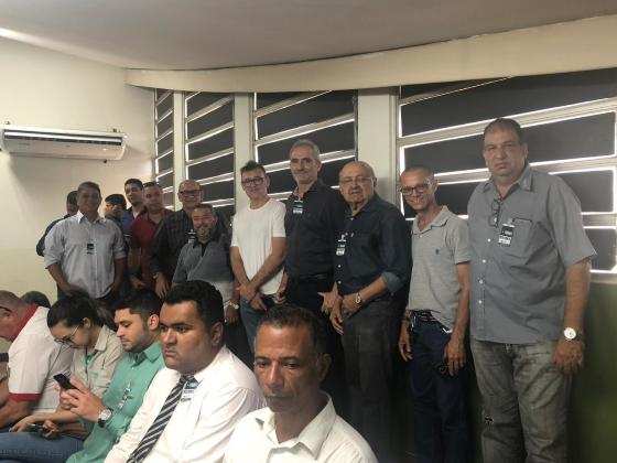Evangélicos tomaram as galerias da Câmara Municipal de Cuiabá.
