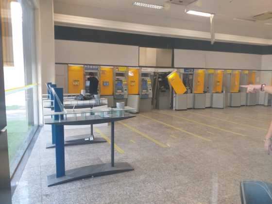 O terminal eletrônico não foi violado pela explosão.
