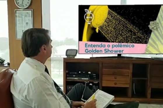 Usuários de redes sociais fizeram memes após a live de Bolsonaro.