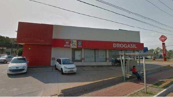 Drogasil próximo ao Aeroporto Marechal Rondon.