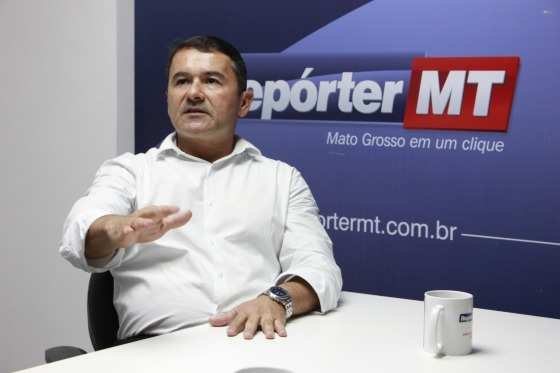 Deputado João Batista critica pontos da Reforma da Previdência.