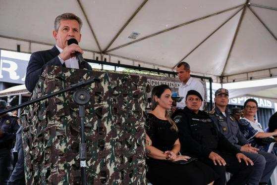 Governador Mauro Mendes e a primeira dama Virginia Mendes recebe homenagem do Bope, durante aniversário da corporação
