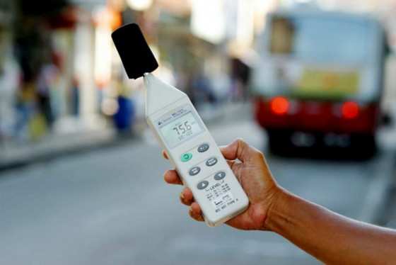 A medida visa atualizar a legislação e por fim ao conflito entre moradores e comércio.