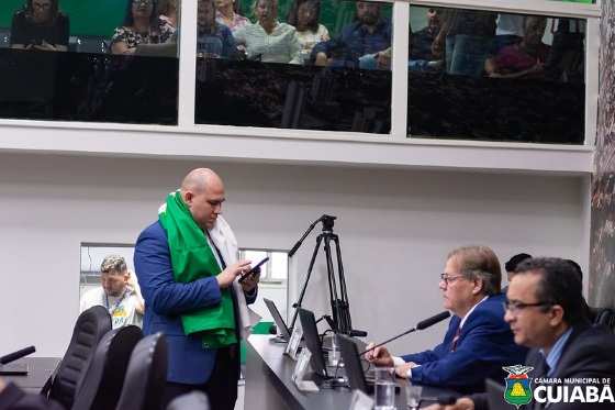 Abílio durante sessão que cassou seu mandato