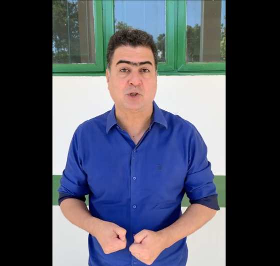 O prefeito Emanuel Pinheiro deixa o isolamento
