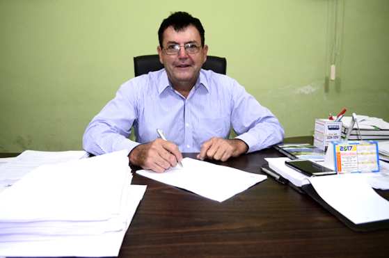Joel Marins de Carvalho, prefeito de Araputanga.