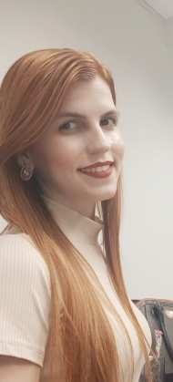 Luiza Palacio Tavares Coradini Stábile é funcionária pública, graduada em Direito pela Universidade Federal de Mato Grosso, Pós- graduada em Direito Civil e Direito Processual Civil.