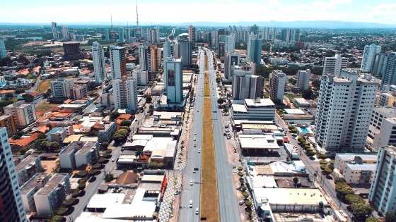 Imagem aérea de Cuiabá.