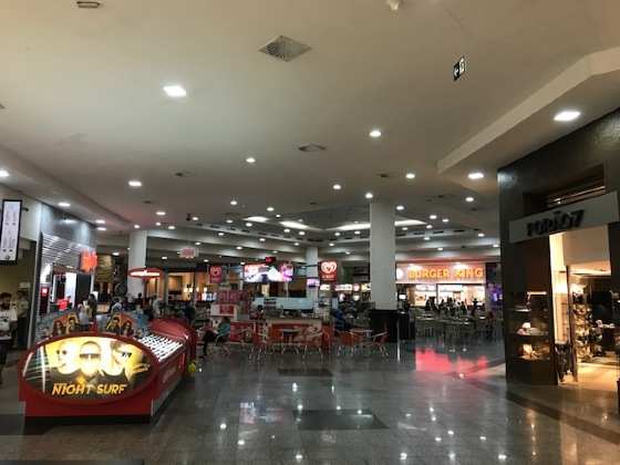 Área de alimentação do Rondon Plaza Shopping.