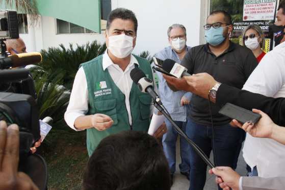 Conforme o prefeito, manter o estoque das unidades de saúde, tanto de atenção básica, quanto secundária e de alta complexidade, tem sido uma luta empreendida