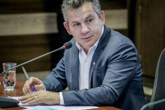 Governador fez crítica ao MPE durante entrevista à Rádio Capital, mas acabou criticando também a PM
