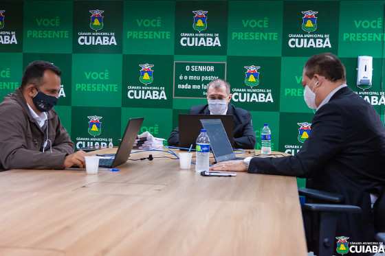 O relatório foi votado durante reunião que aconteceu nesta sexta-feira (10).