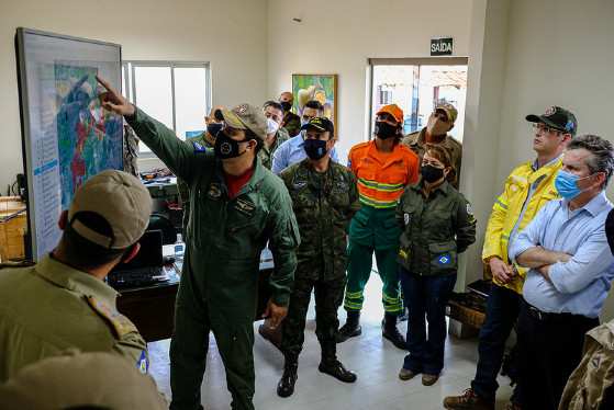 Exército Brasileiro reforça o combate desde os primeiros focos de incêndio