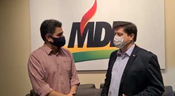 Prefeito esteve no diretório nacional do MDB, em Brasília, na manhã desta quarta-feira