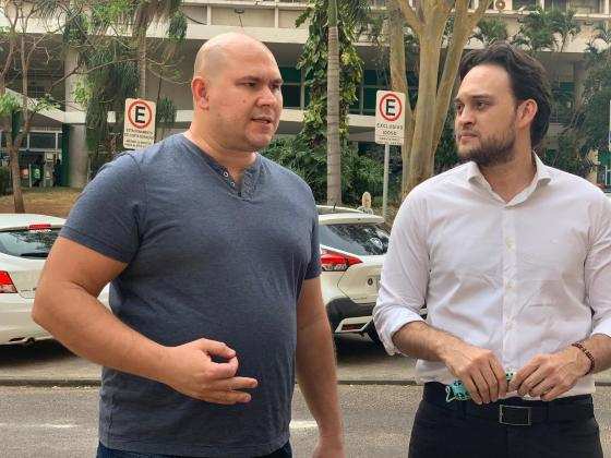 Outros candidatos repetiram programa eleitoral