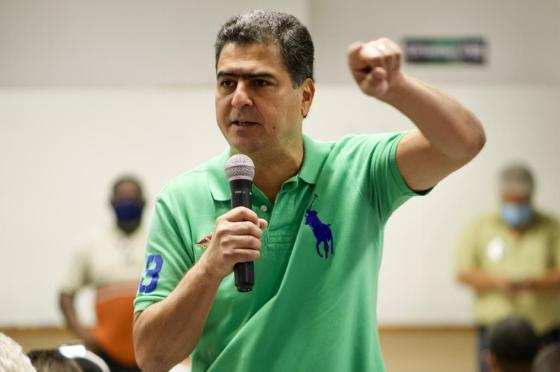 Emanuel diz que "sentimento" pela candidatura dele está "virando onda".