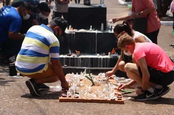 Cemitérios estão abertos até às 18h