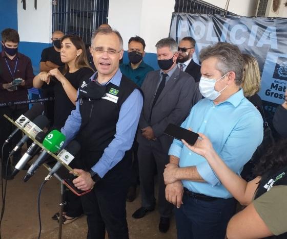 André Mendonça participa de inauguração de ala da PCE