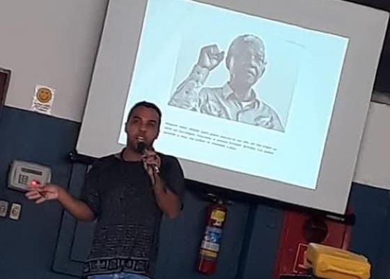 Cabe a cade pessoa determinar e identificar como quer ser chamada