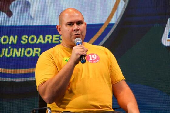 Ação movida por Abílio pede retirada de placas de Emanuel de parques