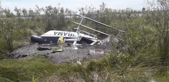O helicóptero era usado no combate aos incêndios.