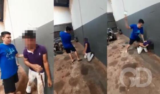 Vídeo mostra agressões.