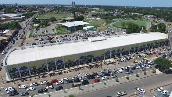 Shopping Popular fica no bairro Dom Aquino, em Cuiabá.