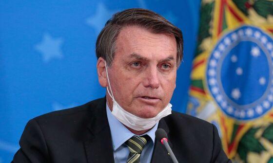 Gafe foi cometida em live na última quinta-feira 