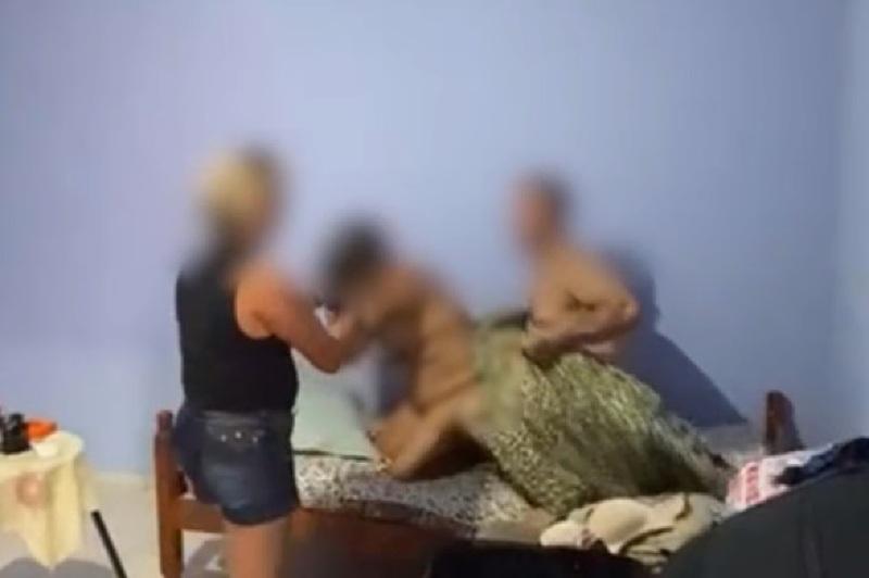 VÍDEO: Patixa Teló é flagrada com suposto novo affair após se