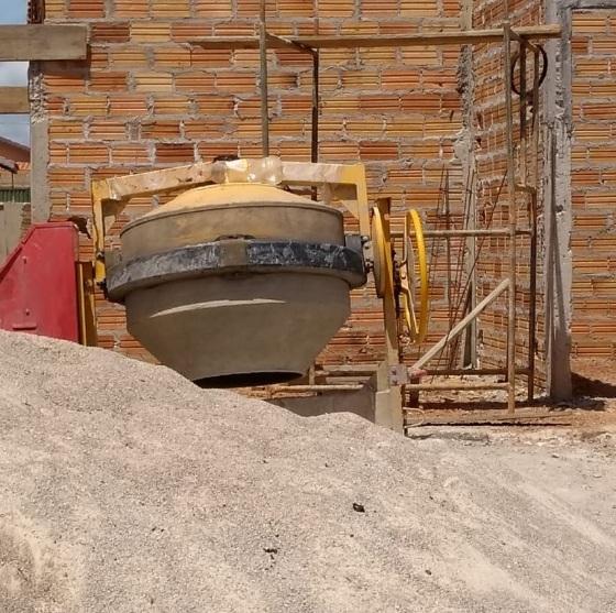 Vítima chegou a ser socorrida, mas não resistiu.