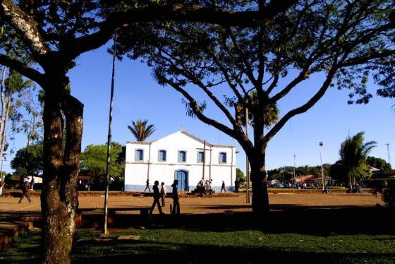 Governo apresenta projeto para reforma da praça central de Chapada dos Guimarães