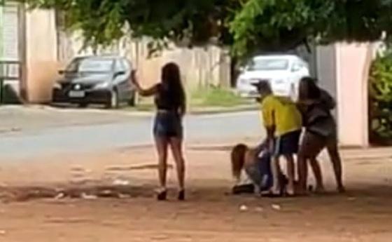 Garotas de programa precisaram serem separadas por jovem 