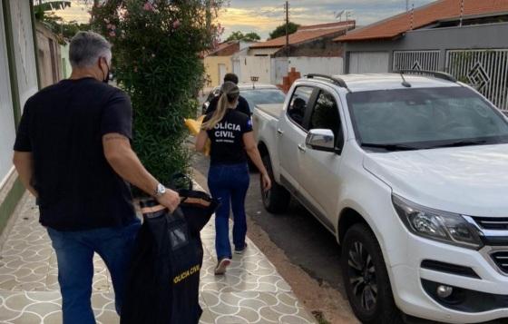 Ex-diretora foi presa em Florianópolis