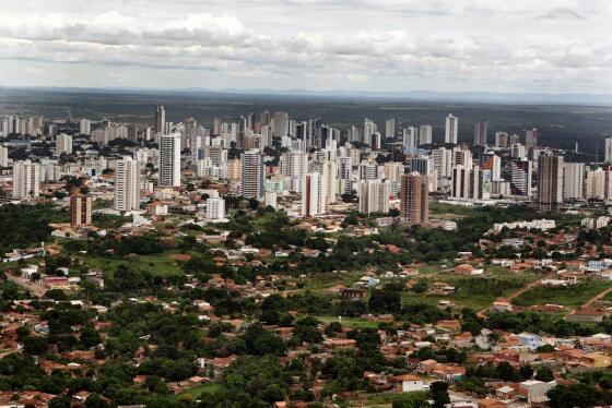 A região metropolitana de Cuiabá está com classificação de risco muito alto para covid.