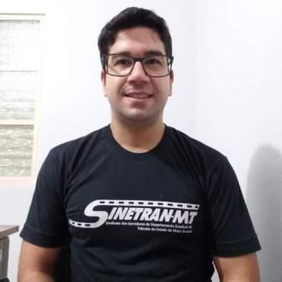 LUCAS PÓVOAS JUCÁ CORRÊA LIMA é Agente do Serviço de Trânsito e Presidente do SINETRAN-MT.