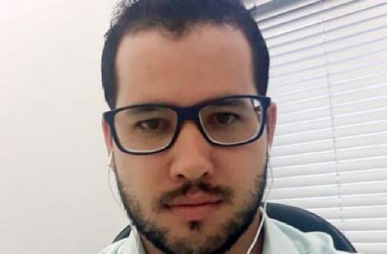 Juliano Rafael Teixeira Enamoto é Católico, Conservador e Servidor Público