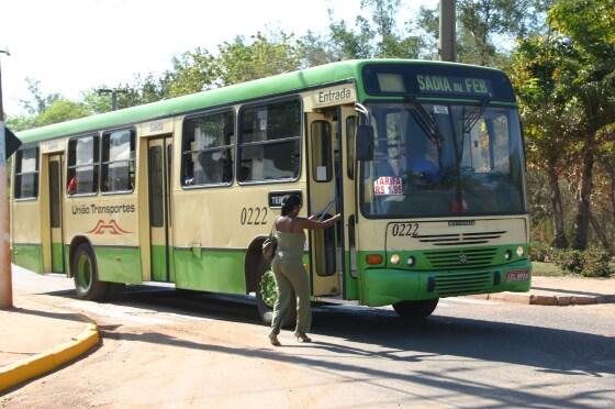 Motoristas de ônibus cobram vacinação para continuar a trabalhar