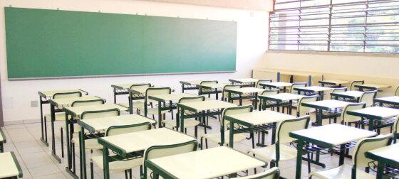 Aulas estão suspensas por causa da pandemia da covid-19.