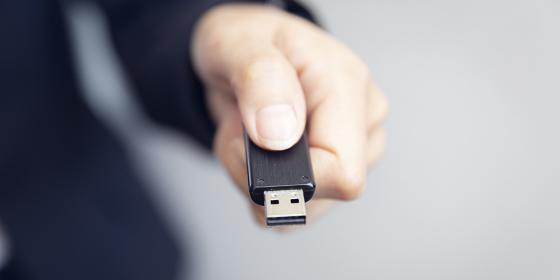 pendrive.png
