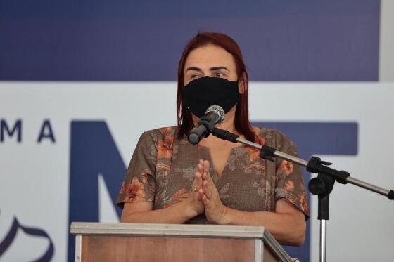 Rosa Neide parabenizou Mauro Mendes pelos investimentos