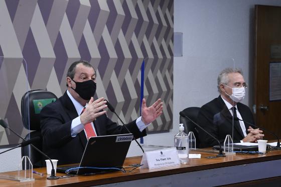 A CPI da Covid no Senado investiga possíveis omissões dos governos no combate à pandemia 
