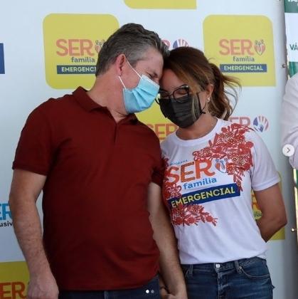Governador fez post no Instagram elogiando a esposa 