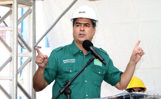 O prefeito fiz que faltam 290 mil cuiabanos até 18 anos para serem imunizados.